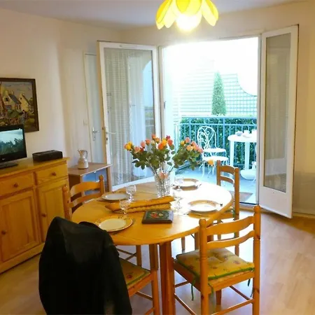 T2 A Luchon - Terrasse & Parking - Proche Centre & Commodites - Animaux Admis - Fr-1-313-123 * Bagneres-de-Luchon