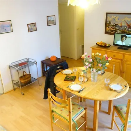 T2 A Luchon - Terrasse & Parking - Proche Centre & Commodites - Animaux Admis - Fr-1-313-123 * Bagneres-de-Luchon