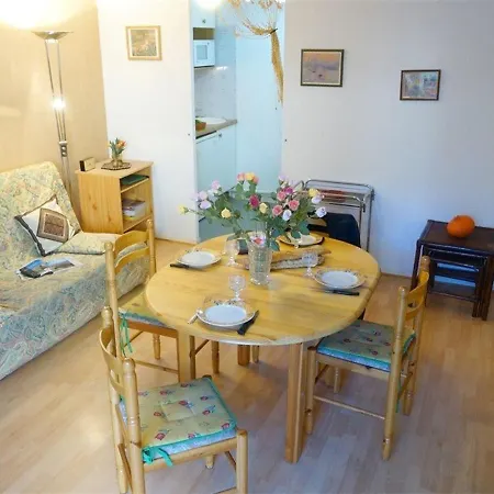 T2 A Luchon - Terrasse & Parking - Proche Centre & Commodites - Animaux Admis - Fr-1-313-123 Apartment