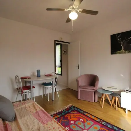 T2 Avec Balcon, Parking Privé, Au Pied Du Télécabine - Bagnères-de-luchon - Fr-1-313-198