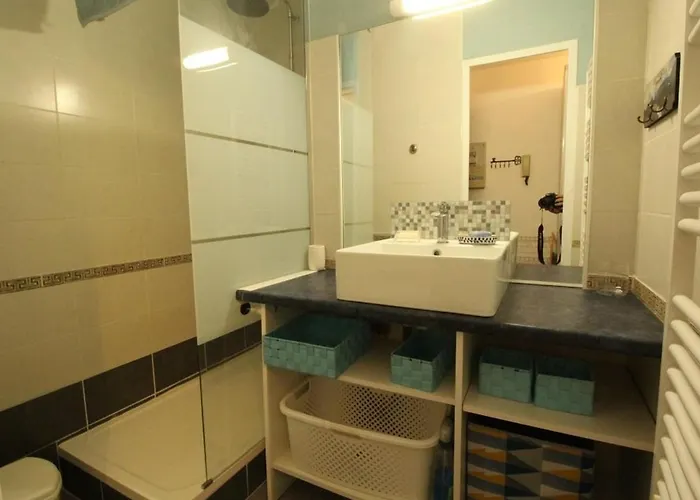 Apartment T2 Avec Balcon, Parking Prive, Au Pied Du Telecabine - - Fr-1-313-198 Bagnères-de-Luchon